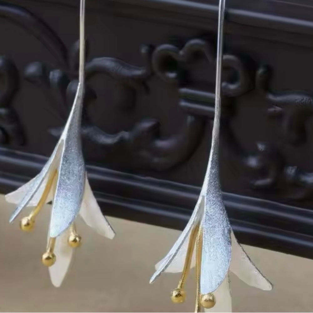 925 Sterling Silver Flower Earrings,, Calla Lily Earrings - Picture 5 of 6